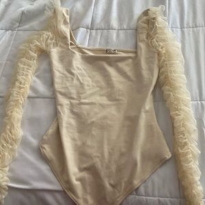 Body suit, free people, XS ruffle sleeves body suit, cream color